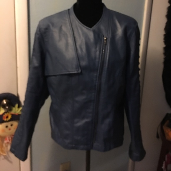 Jacket - Picture 2 of 3